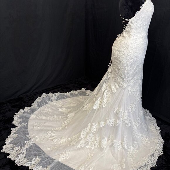 Maggie Sottero Wedding Dress - Picture 3 of 9